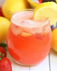 Sparkling Strawberry Lemonade